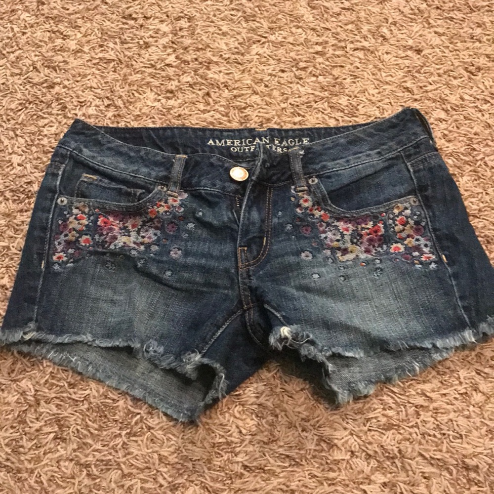 WOMENS AMERICAN EAGLE SHORTS